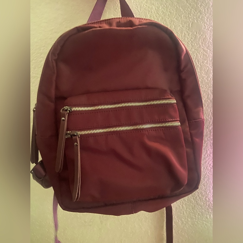 Urbanfit by expressions burgundy back pack
